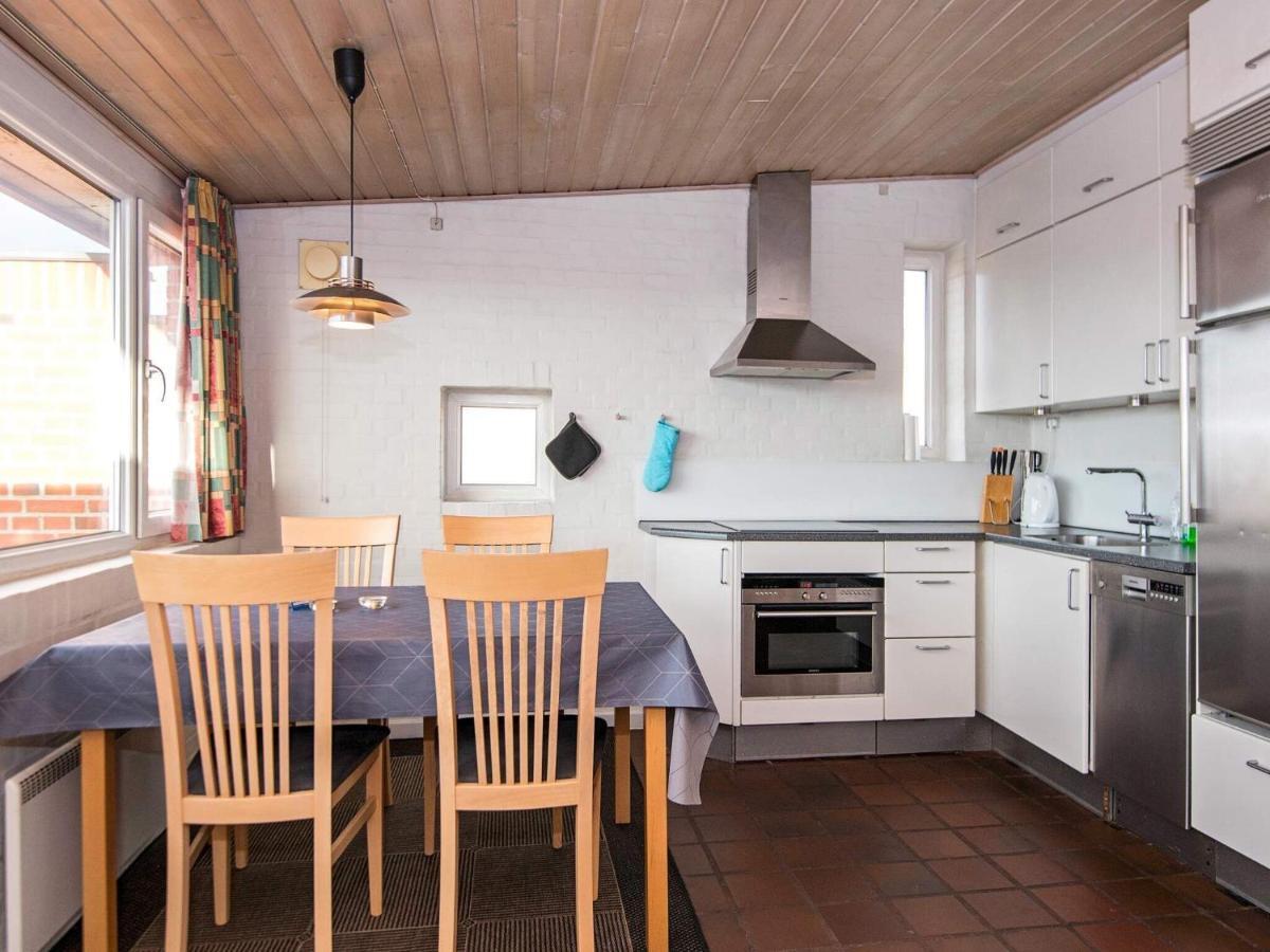 6 Person Holiday Home In Henne Henne Strand Exterior foto